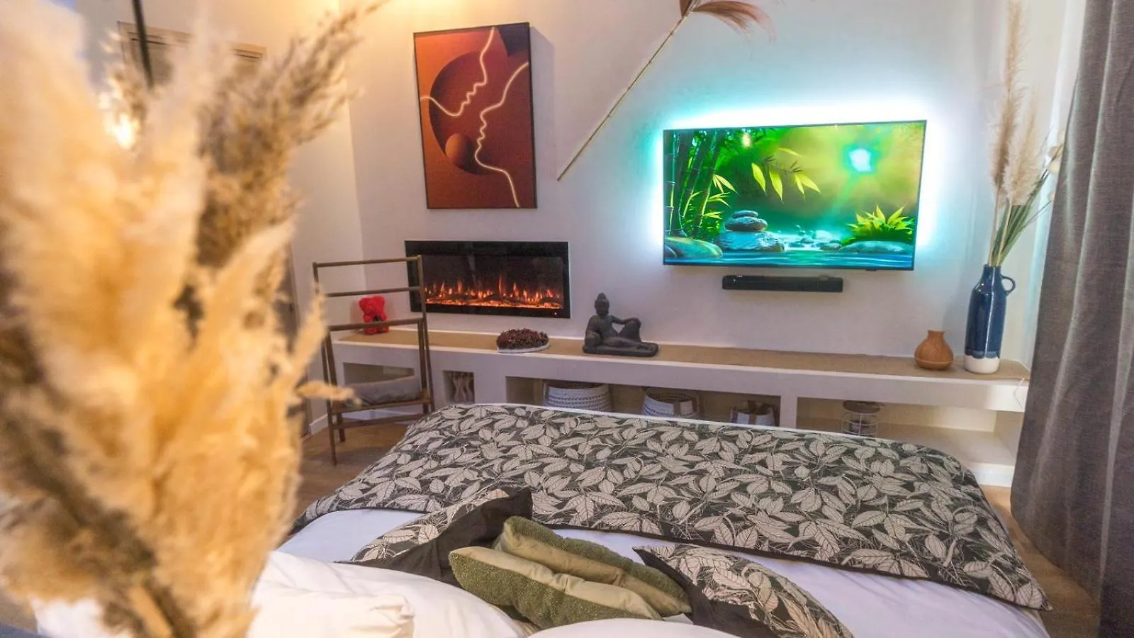 Maison d'hôtes Suite L'Olive Sacree Spa Et Sauna Cabannes France