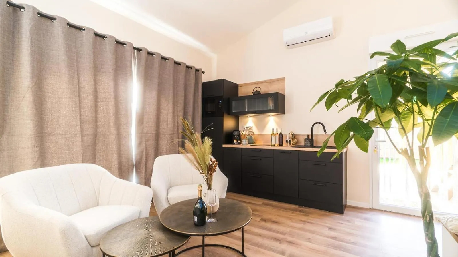 Suite L'Olive Sacree Spa Et Sauna Cabannes